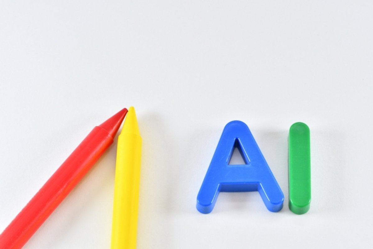 生成AIの特徴とは？文系のあなたも理解できる、AIガイドライン